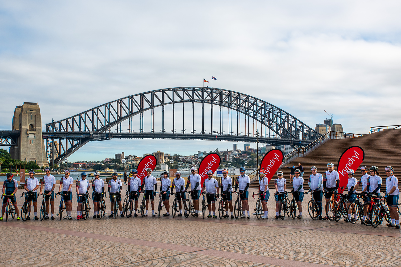 Cyclist at the Harbour Bridge